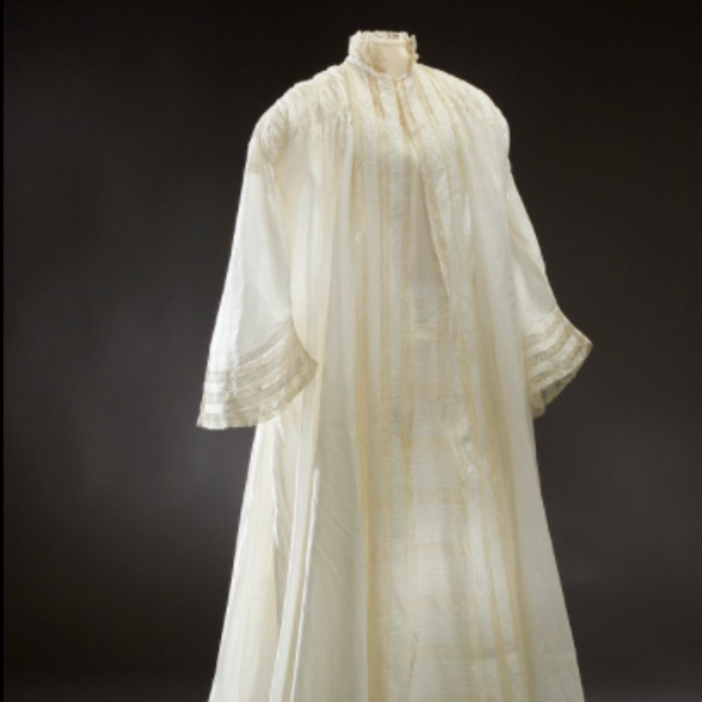 a fancy robe